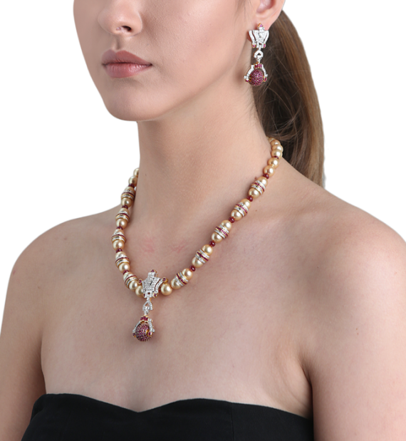 Circlet Ruby Pearl Necklace