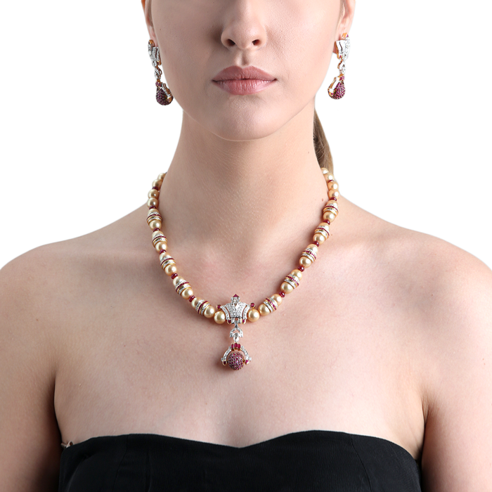 Circlet Ruby Pearl Necklace