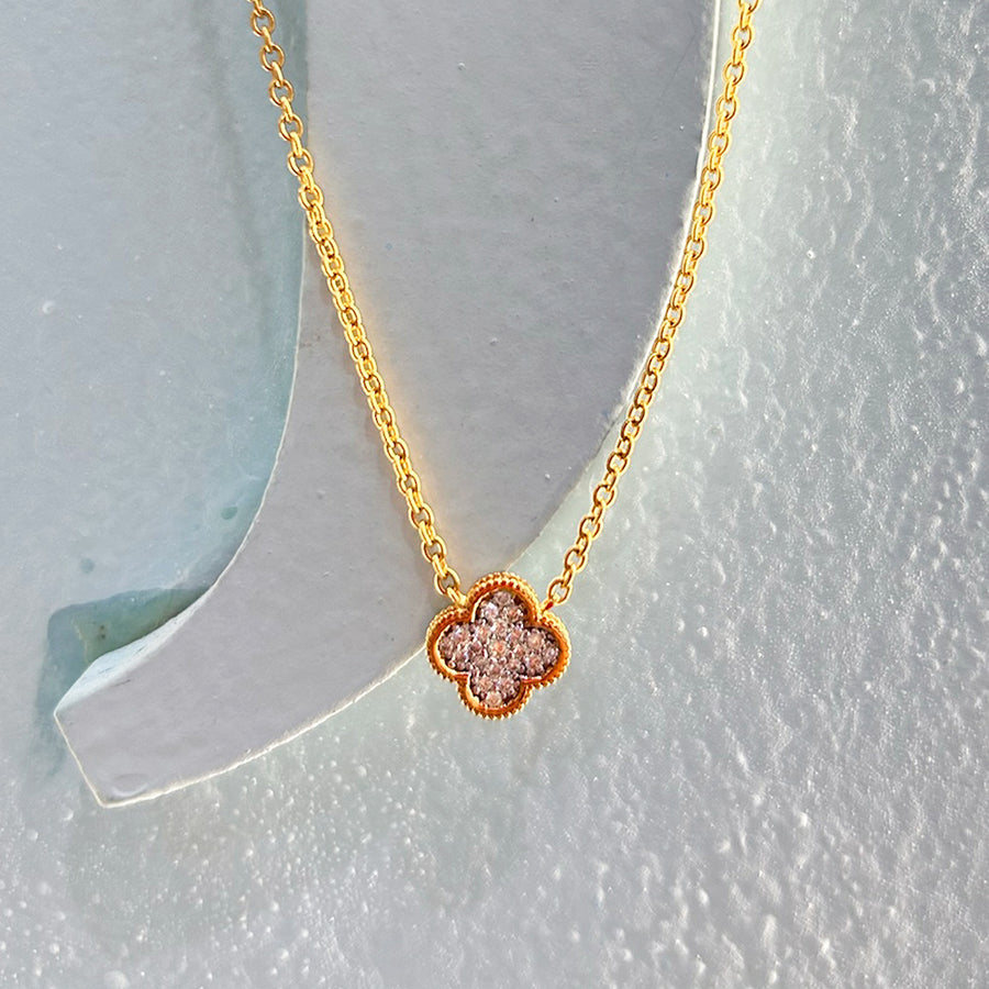 Clover Diamond Pendant - 18kt Gold